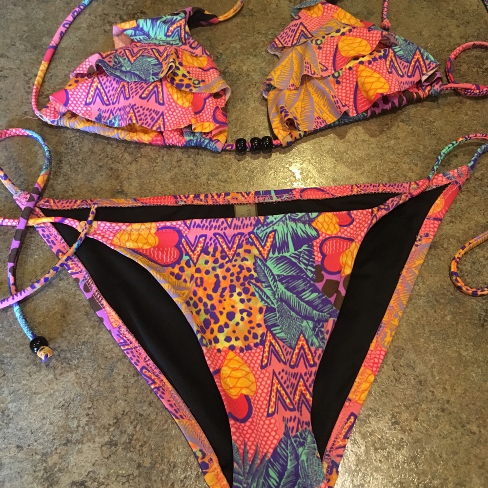 Victoria’s Secret bikini sz Small